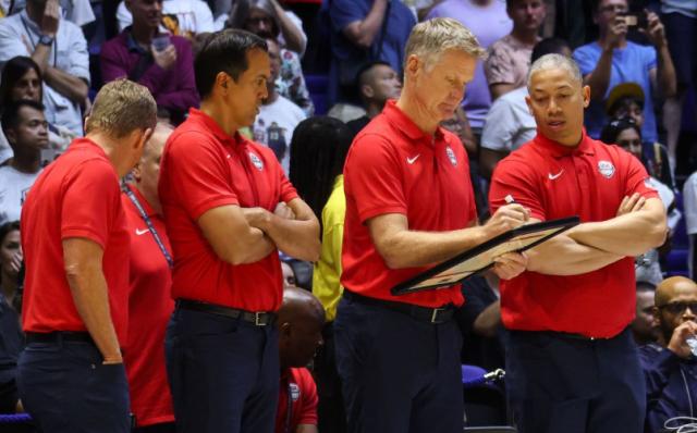 美国男篮为何险被爆冷？科尔主动检讨：我的错
