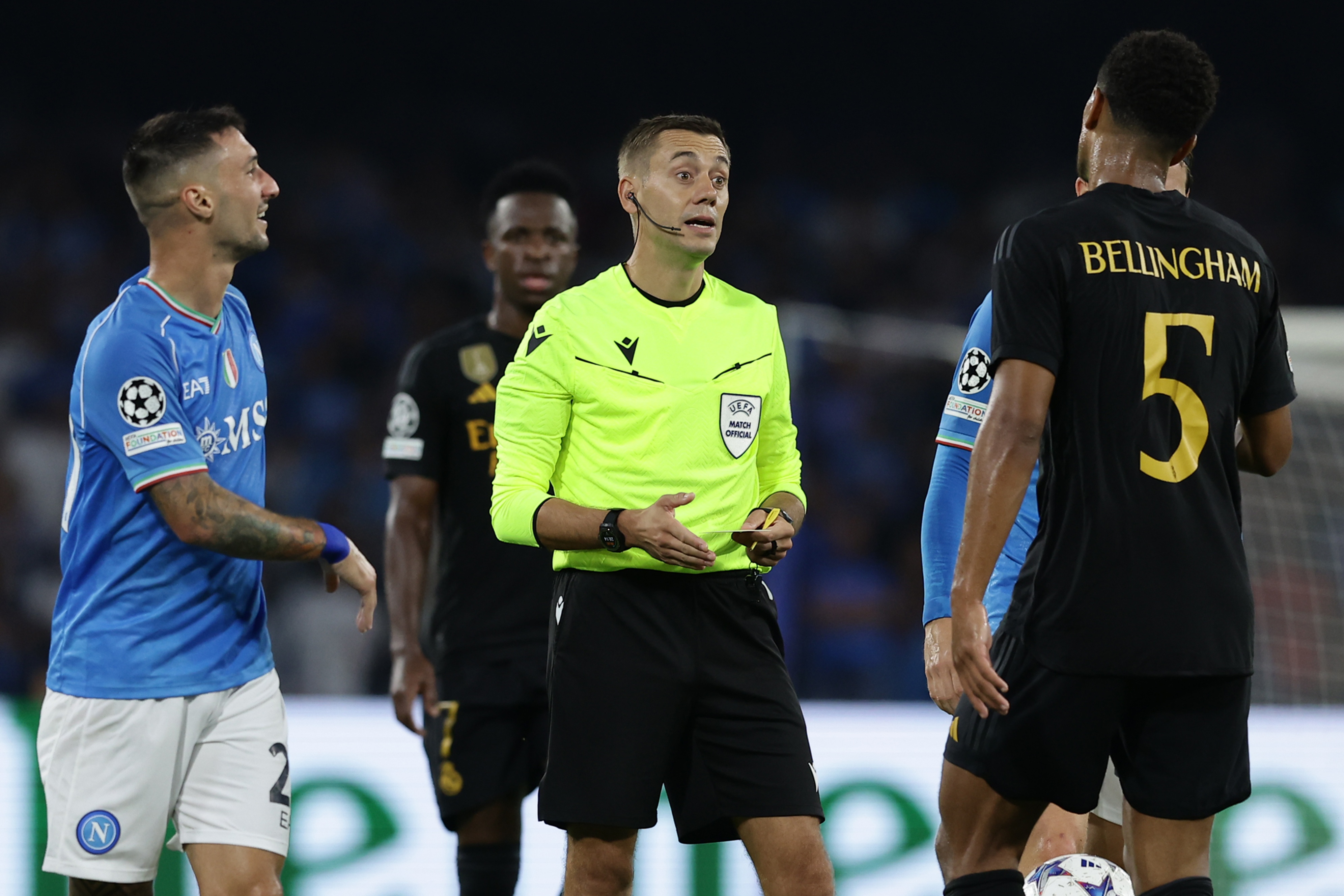 Leyu-官方：法国裁判组执法马竞vs巴萨次回合，蒂尔潘担任主裁