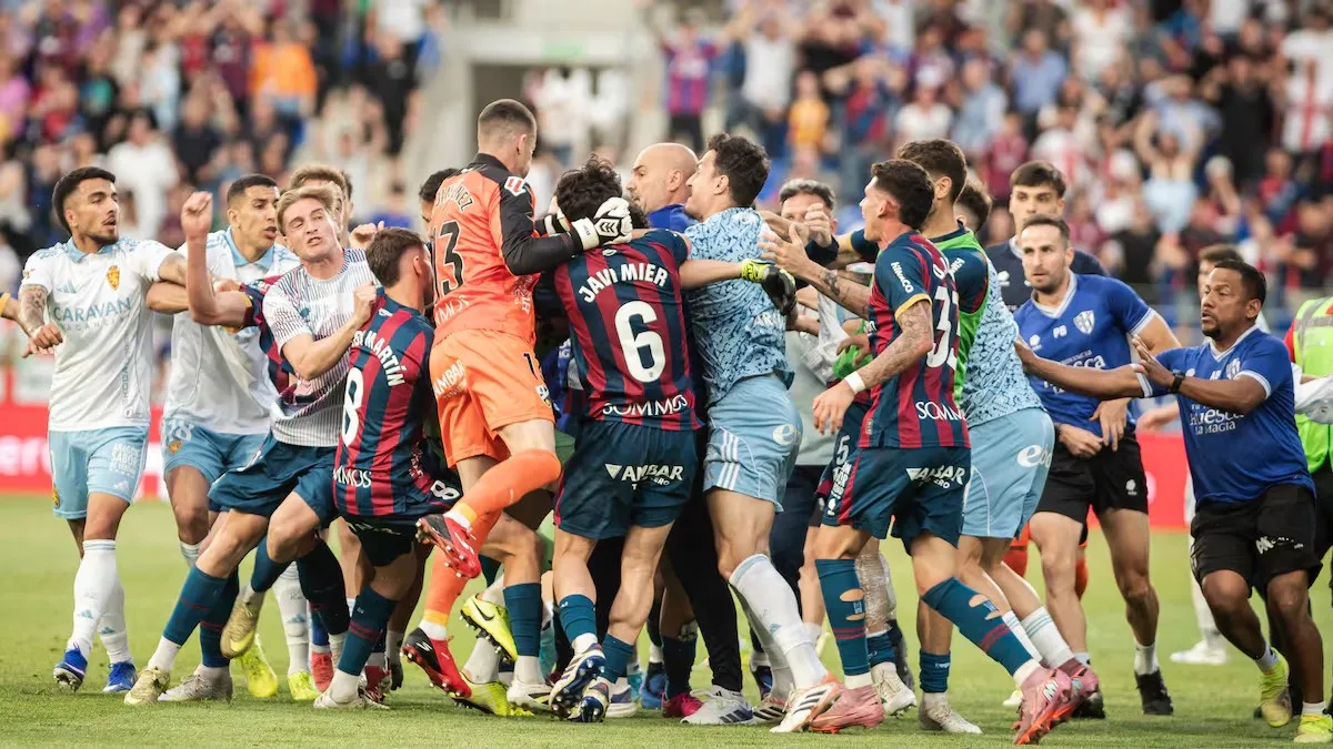 乐鱼-阿斯：萨拉戈萨门将或遭受史上最重惩罚之一，预计停赛13场